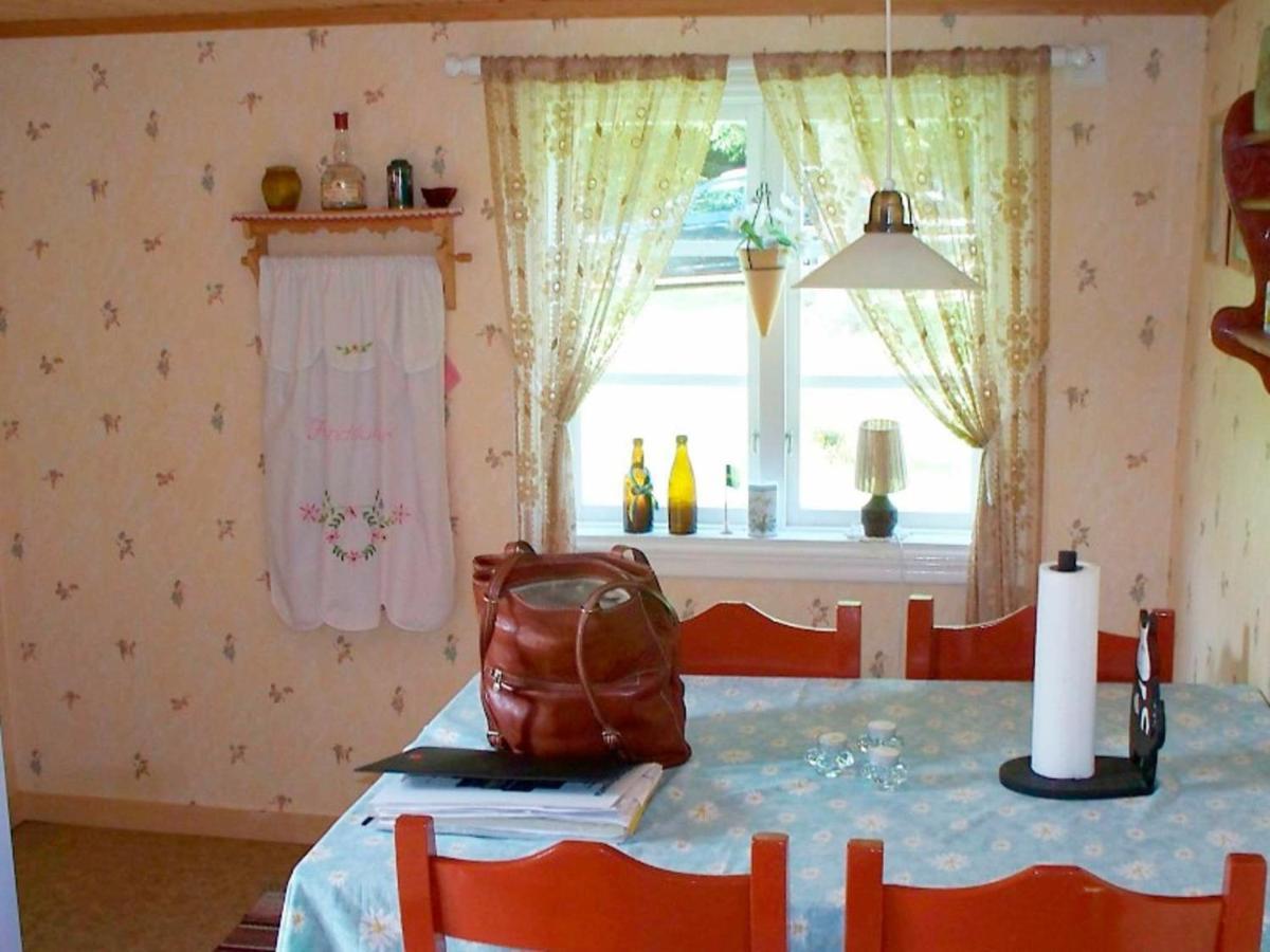 Two-Bedroom Holiday Home In Lessebo Skruv Exteriér fotografie